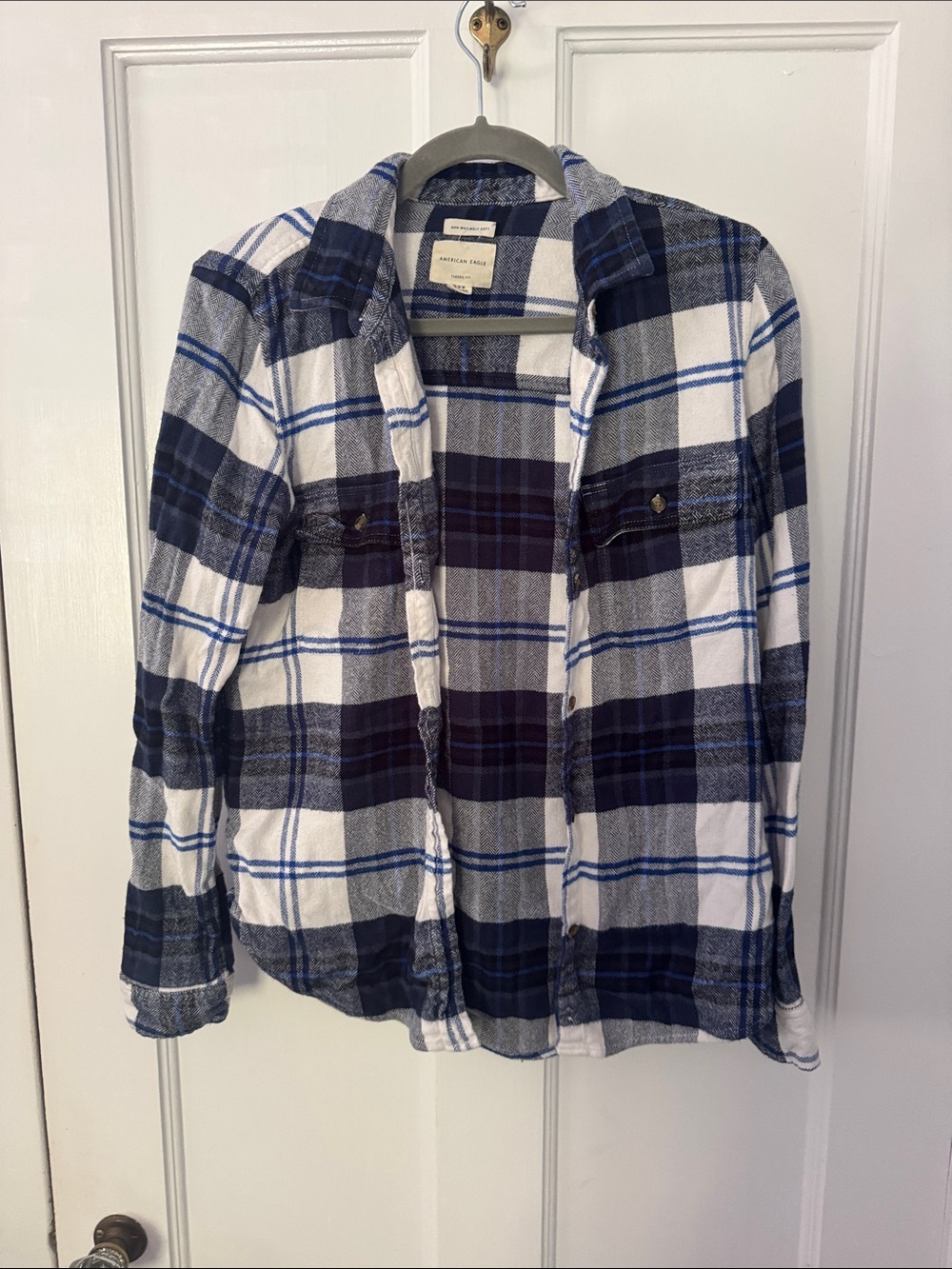 American Eagle Outfitters Blue and White Plaid Button-Down Shirt